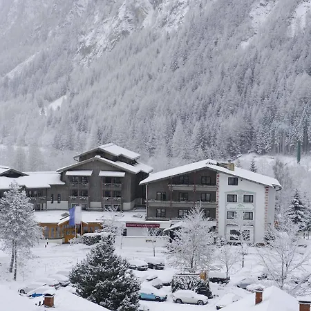 Отель Sporthotel Heiligenblut 3*